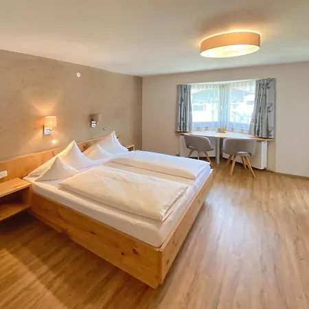 Pension Garni Hochmoos-3